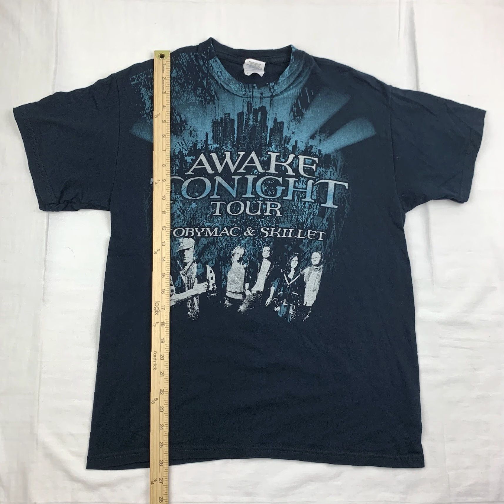 Gildan VINTAGE Awake Tonight Tour Shirt Adult Medium Blue All Over Print 2010 Skillet Toby Mac Size US M / EU 48-50 / 2 - 4 Thumbnail