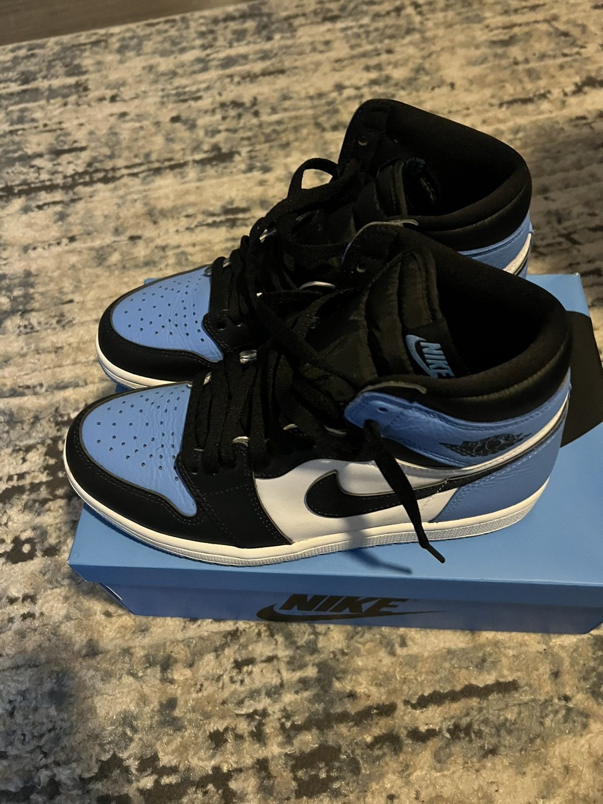 Nike Jordan 1 university blue Size US 8 / EU 41 - 3 Thumbnail