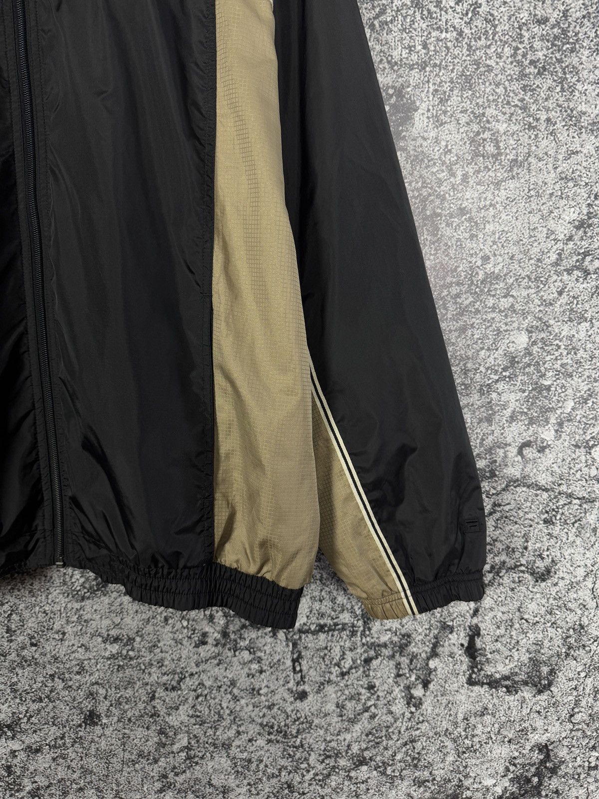 Fila Fila Vintage Nylon Jacket Windbreaker Streetwear Size L Size US L / EU 52-54 / 3 - 5 Thumbnail