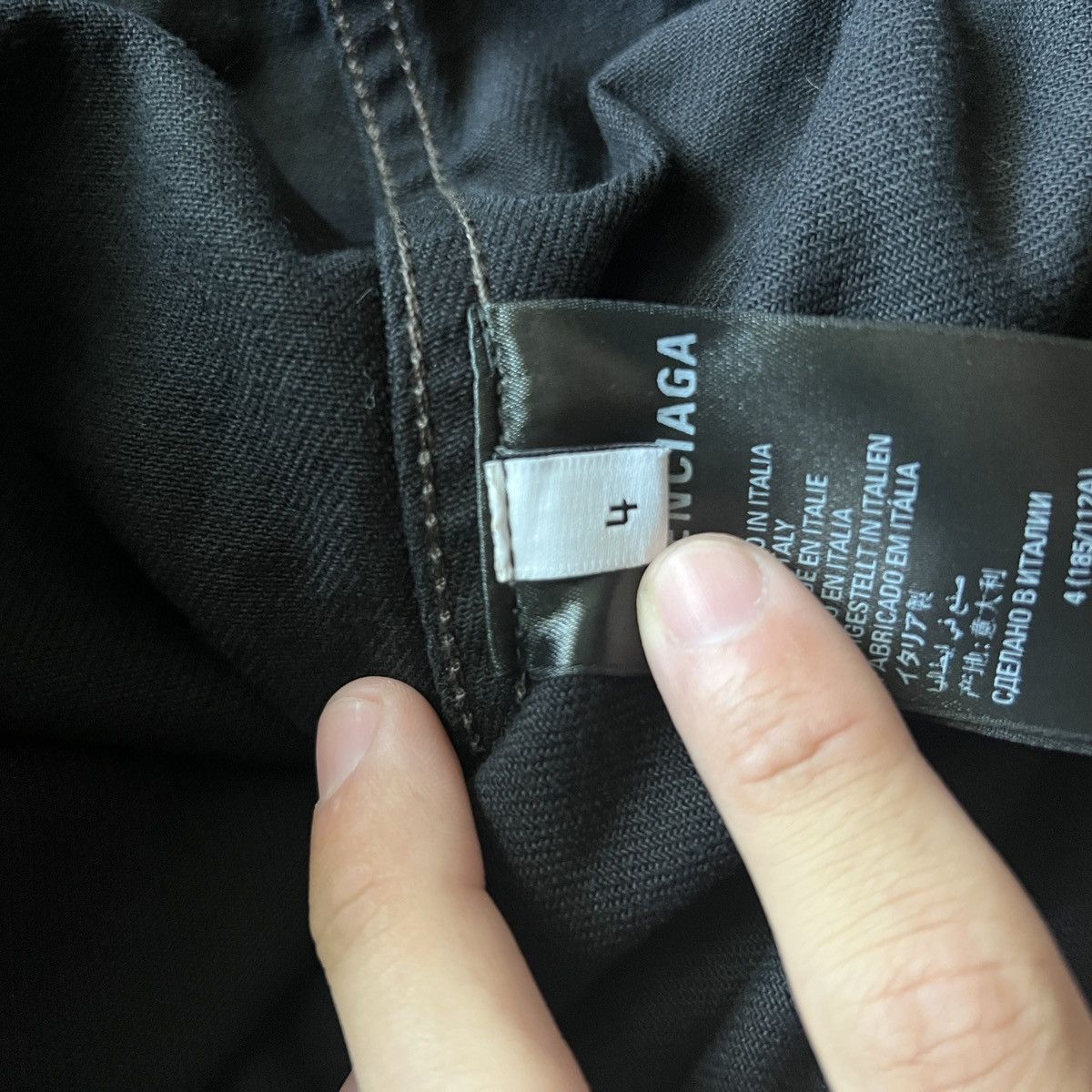 Balenciaga BALENCIAGA FW22 OVERSIZED DENIM HOODIE Size US XL / EU 56 / 4 - 4 Thumbnail
