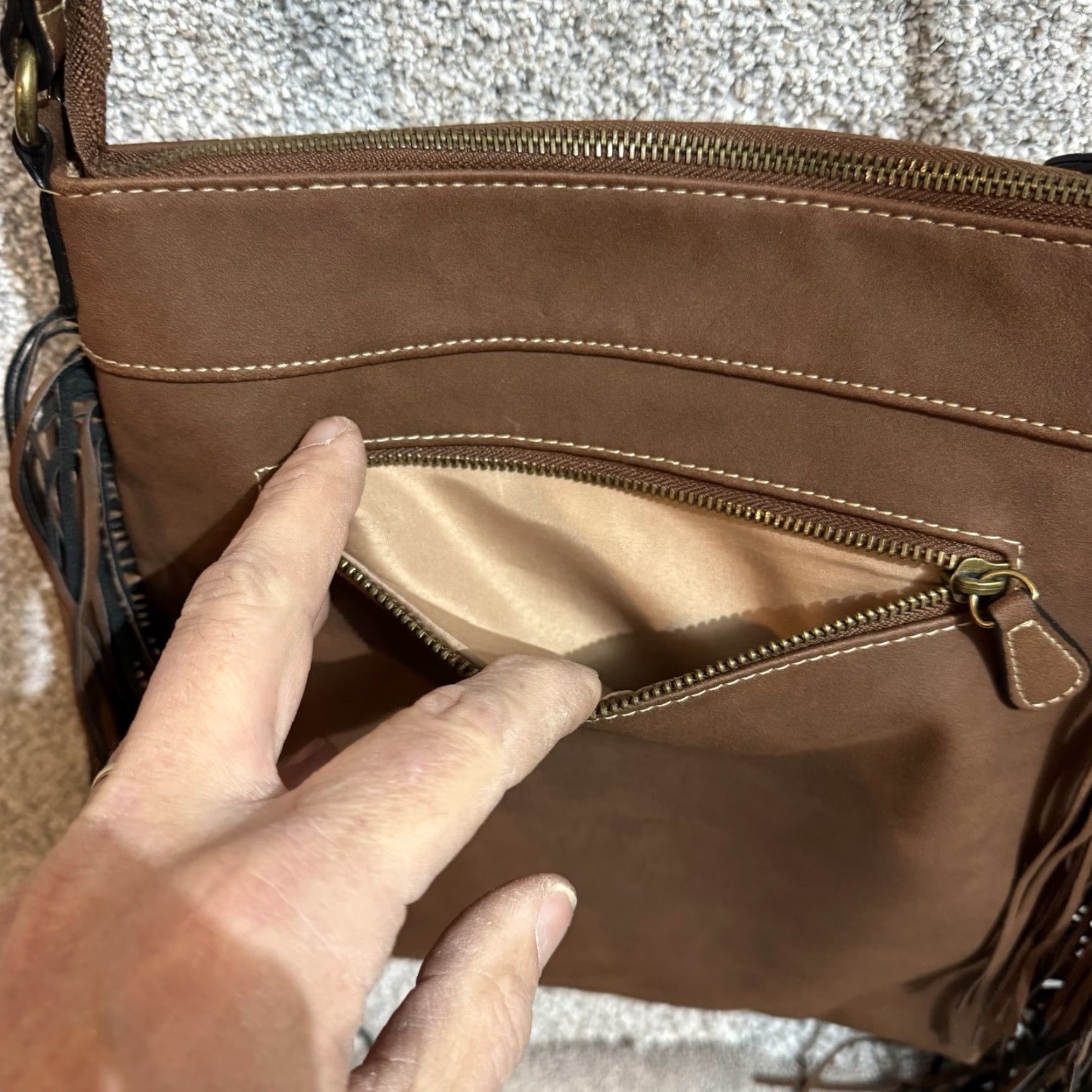 Vintage Fringe Crossbody Bag Women Boho Western Southwestern Faux Suede Hippie Festival Crossbody Strap Adjustable Pockets Brown Beige 90s Western Theme Cato Size ONE SIZE - 5 Thumbnail