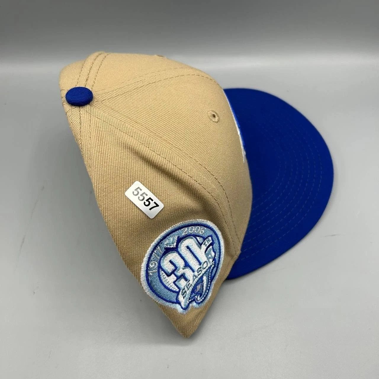 New Era Toronto Blue Jays Hat Men 7 3/8 Beige Blue MLB Fitted Cap Size ONE SIZE - 10 Thumbnail
