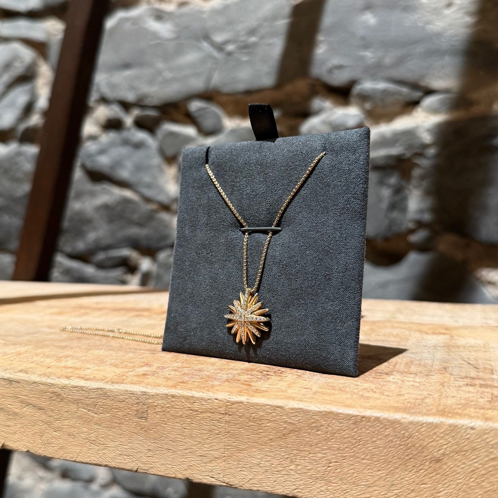 David Yurman David Yurman 18k Yellow Gold Diamond Starbust Necklace Size ONE SIZE - 5 Thumbnail
