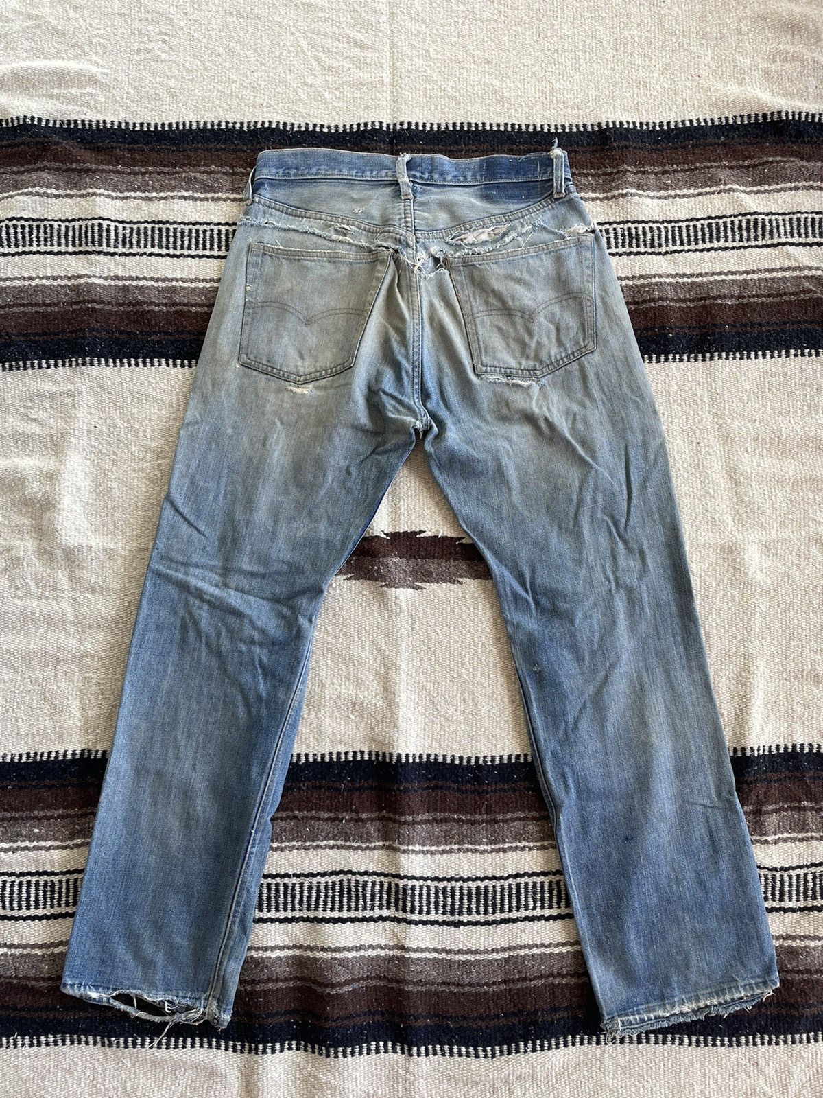 Levi's Vintage Levi’s 501 Big E selvage #6 distress Size US 30 / EU 46 - 2 Thumbnail