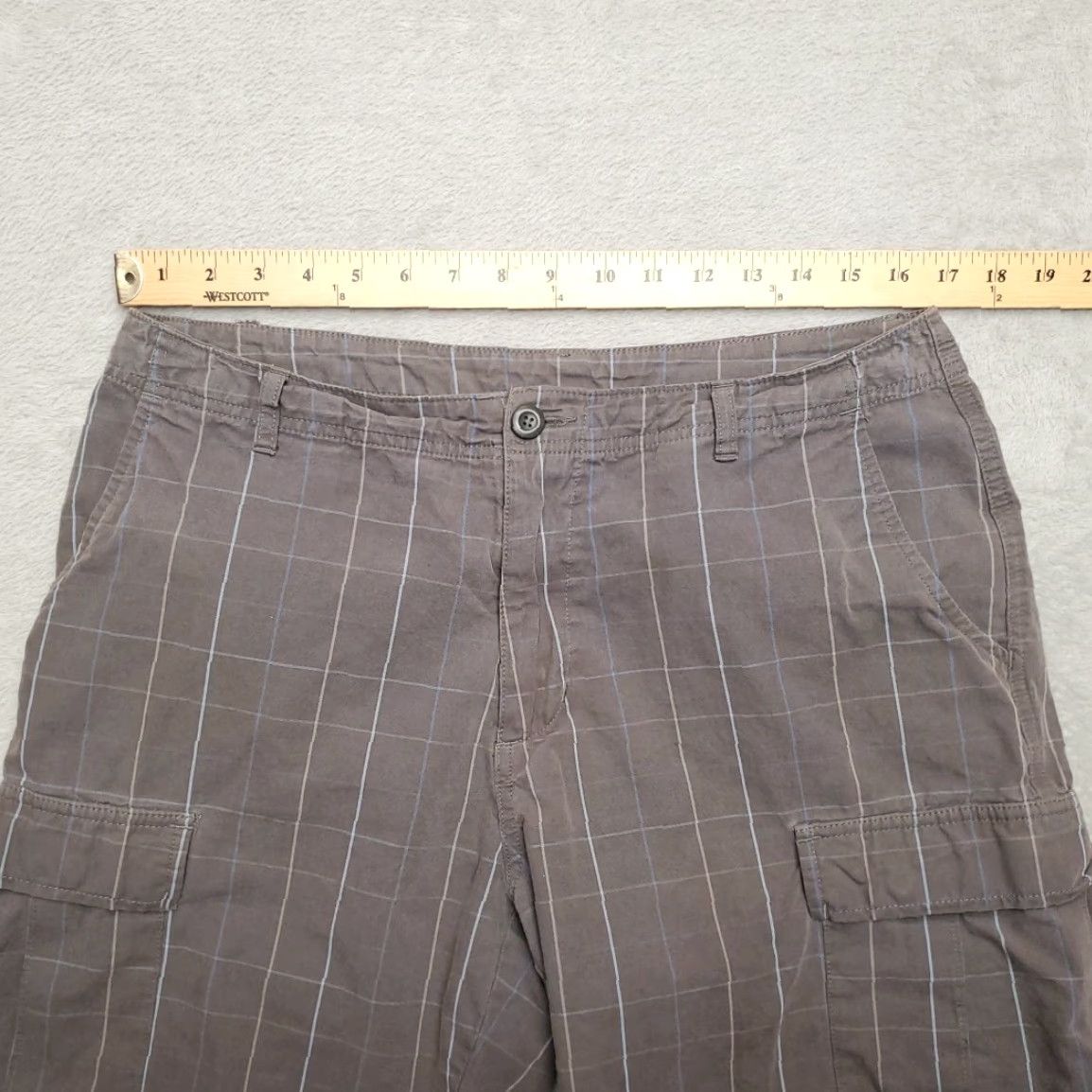 Patagonia Patagonia Shorts Mens 34 Gray Blue Window Pane Plaid Lightweight Outdoors Gorp Bermuda Regular Waist 34 Pockets Belt Loops Cotton Casual Mens Size US 34 / EU 50 - 6 Thumbnail