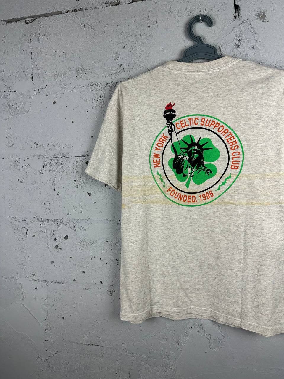 NBA × Vintage Celtic New York supporters club t shirt vintage 1995 Size US L / EU 52-54 / 3 - 7 Thumbnail
