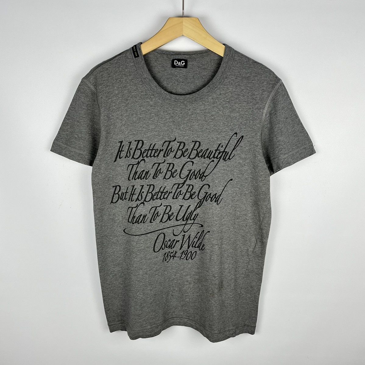 Dolce & Gabbana Designer Dolce Gabbana Oscar Wilde slogan big logo T Shirt Size US M / EU 48-50 / 2 - 1 Thumbnail