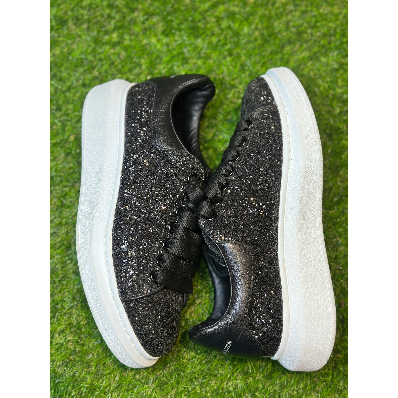 Alexander McQueen Alexander McQueen Wmns Sneaker 'Black White Glitter' | SZ 8W Size US 8 / IT 38 - 1 Thumbnail