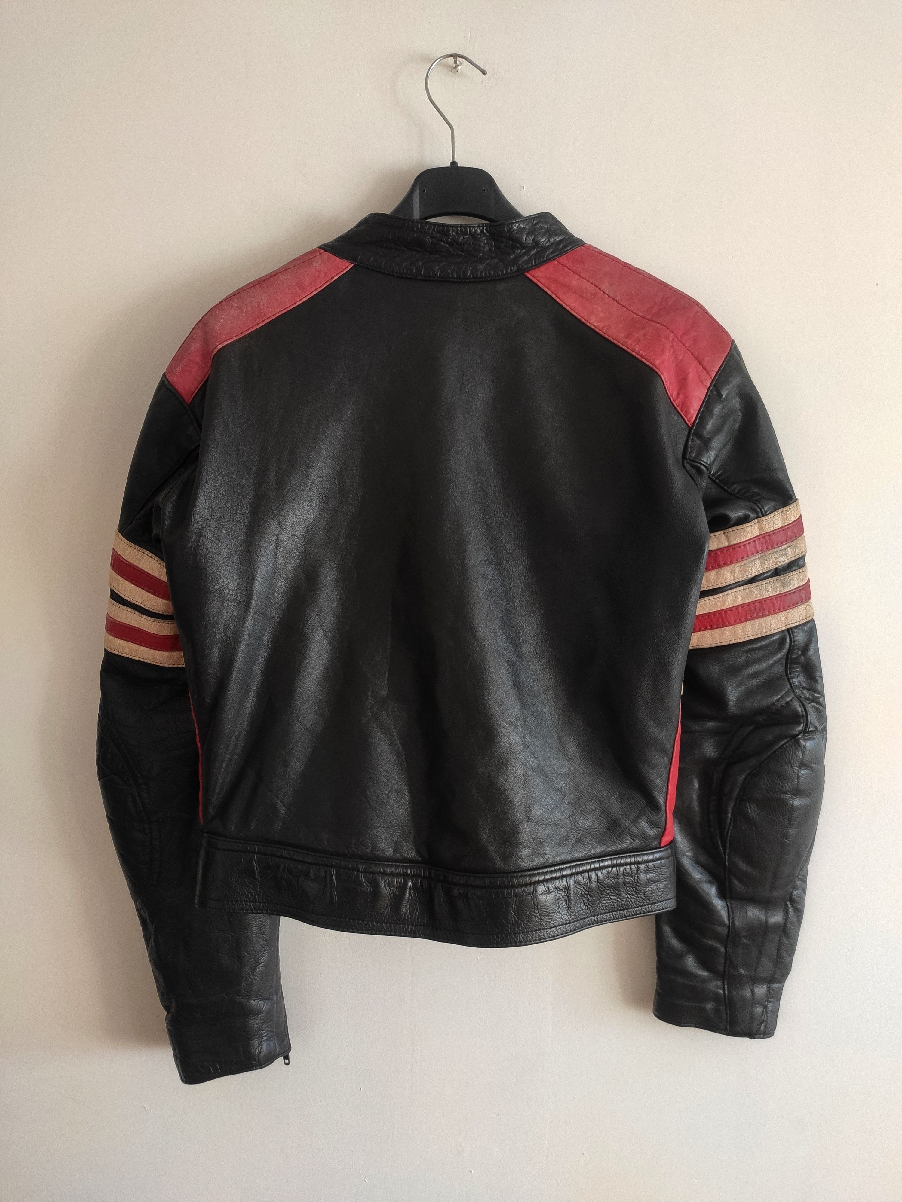 Vintage Black Red vintage Motorcycle biker leather jacket cropped S Size US S / EU 44-46 / 1 - 3 Thumbnail