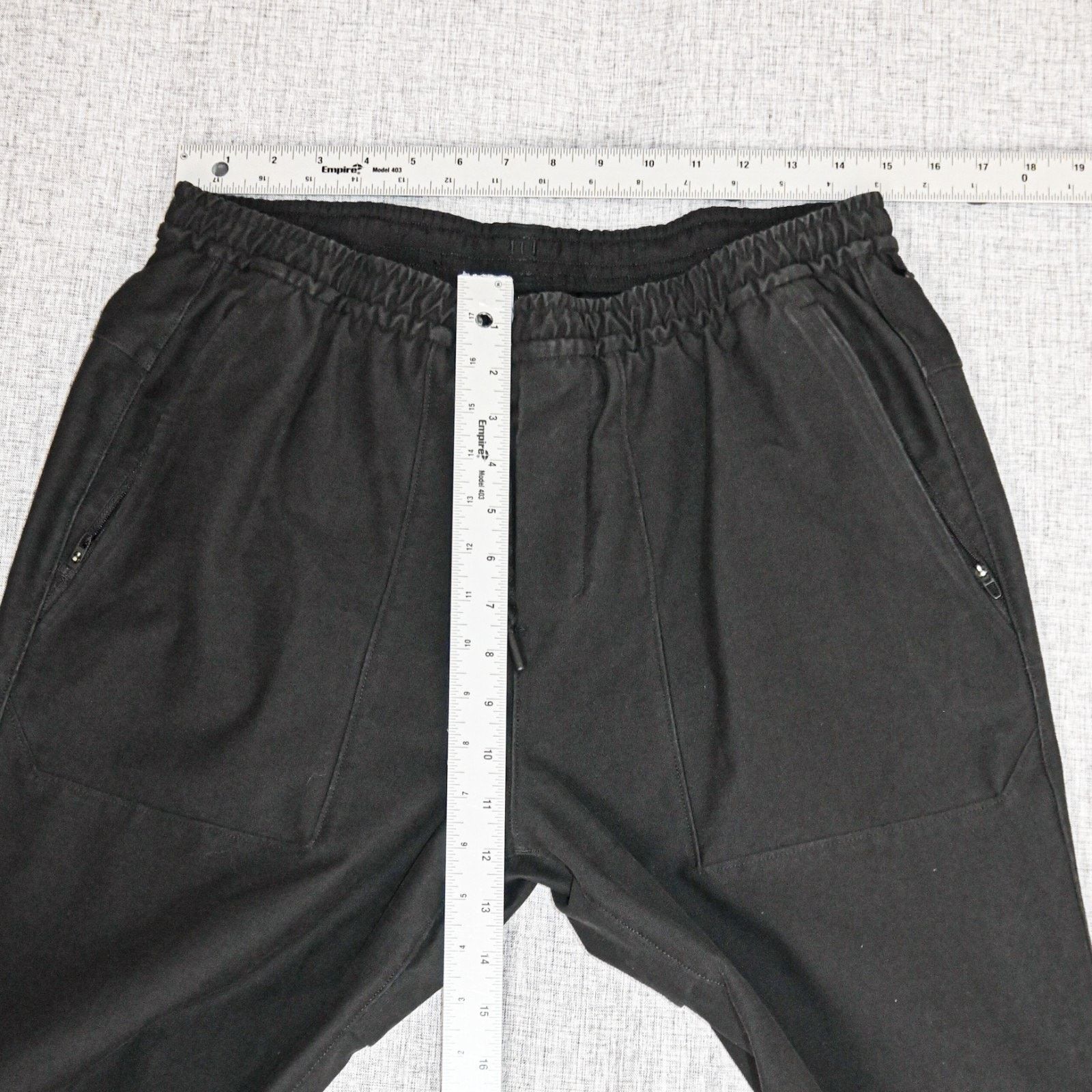 Lululemon Lululemon Men's ABC Utilitech Pull on Pant Jogger in Black Size US 30 / EU 46 - 8 Thumbnail