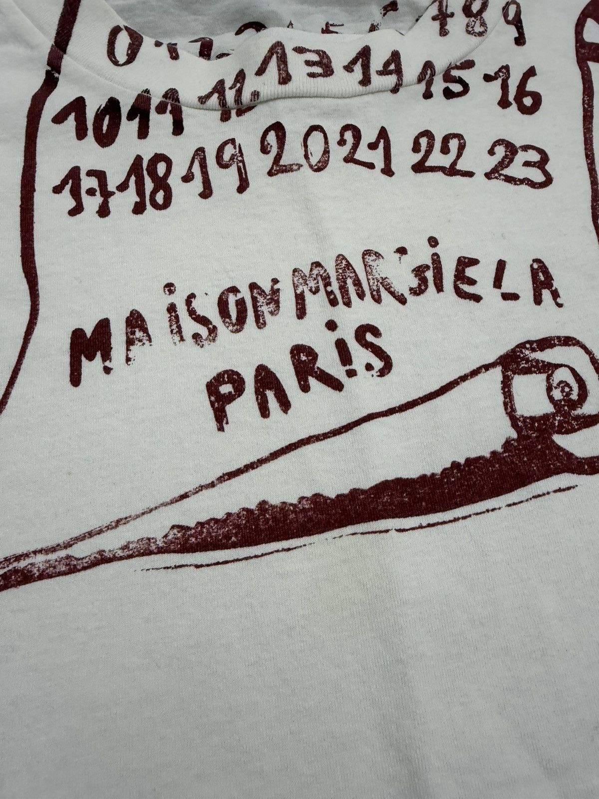Maison Margiela Maison Margiela Letter Logo T-Shirt Size US M / EU 48-50 / 2 - 5 Thumbnail