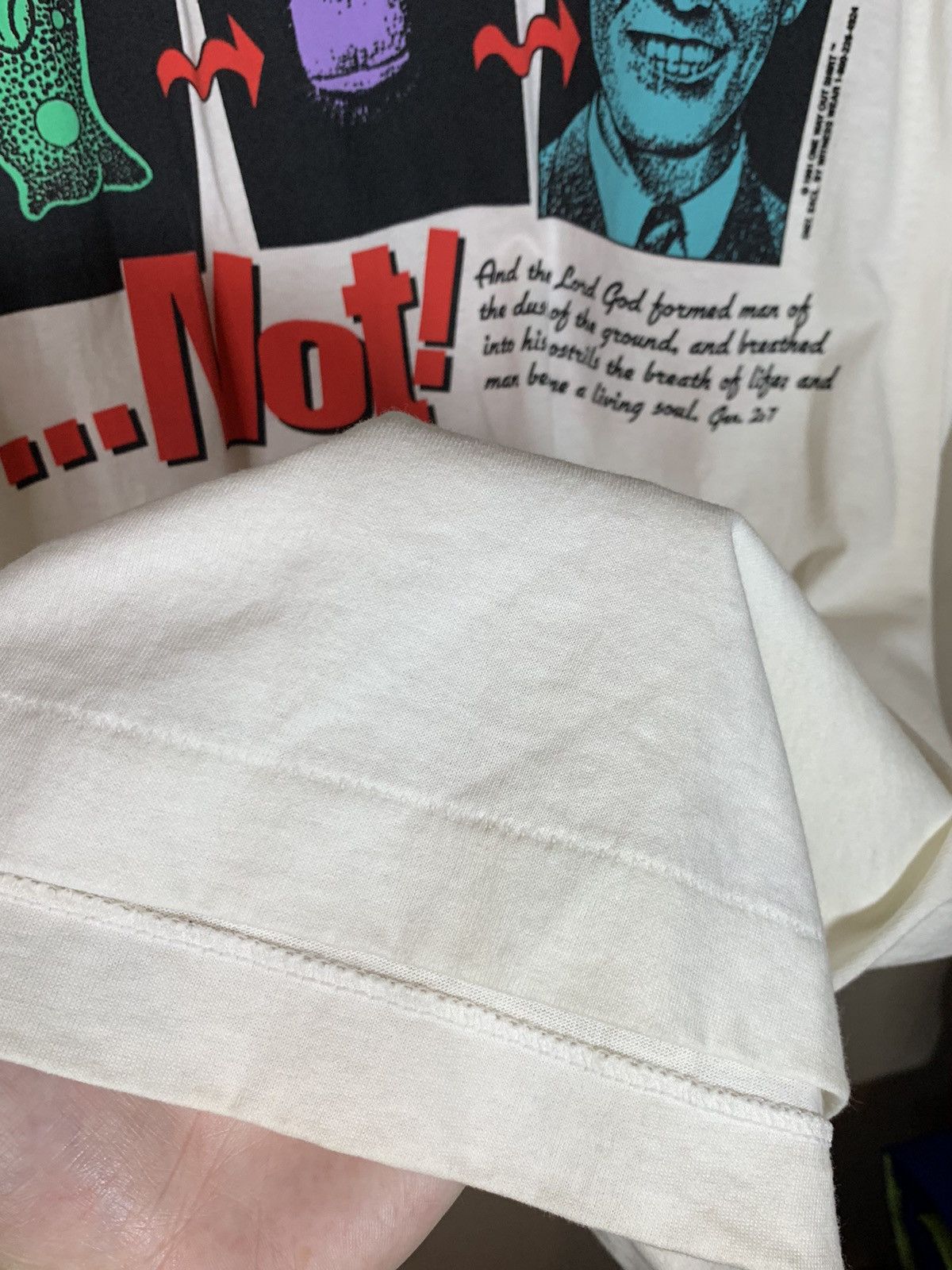 Vintage *RARE* Vintage 1991 God Creation Jesus Evolution Art T-Shirt Size US L / EU 52-54 / 3 - 8 Thumbnail