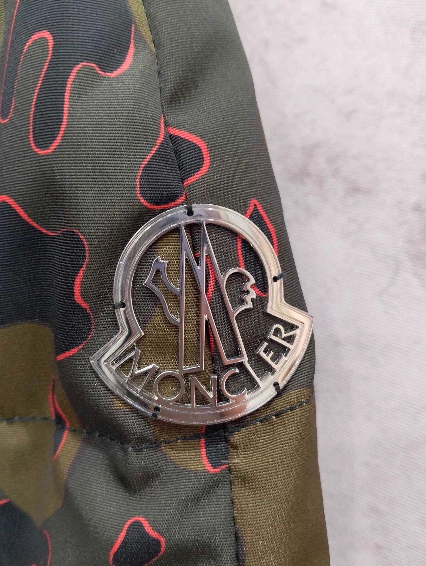 Moncler Moncler fur collar camo puffer jacket 0 Size US XS / EU 42 / 0 - 7 Thumbnail