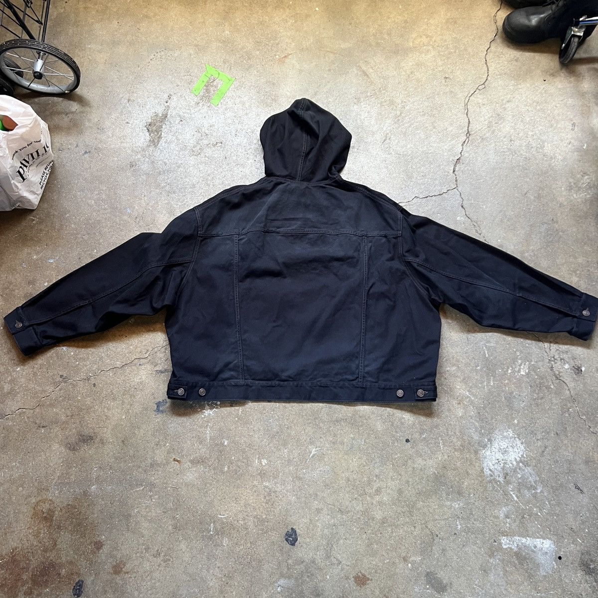 Balenciaga BALENCIAGA FW22 OVERSIZED DENIM HOODIE Size US XL / EU 56 / 4 - 2 Thumbnail