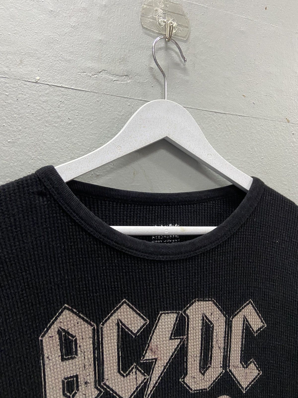 AC/DC ACDC FOR THOSE ABOUT TO ROCK 2005 WAFFLE LONG SLEEVE Size US XL / EU 56 / 4 - 3 Thumbnail