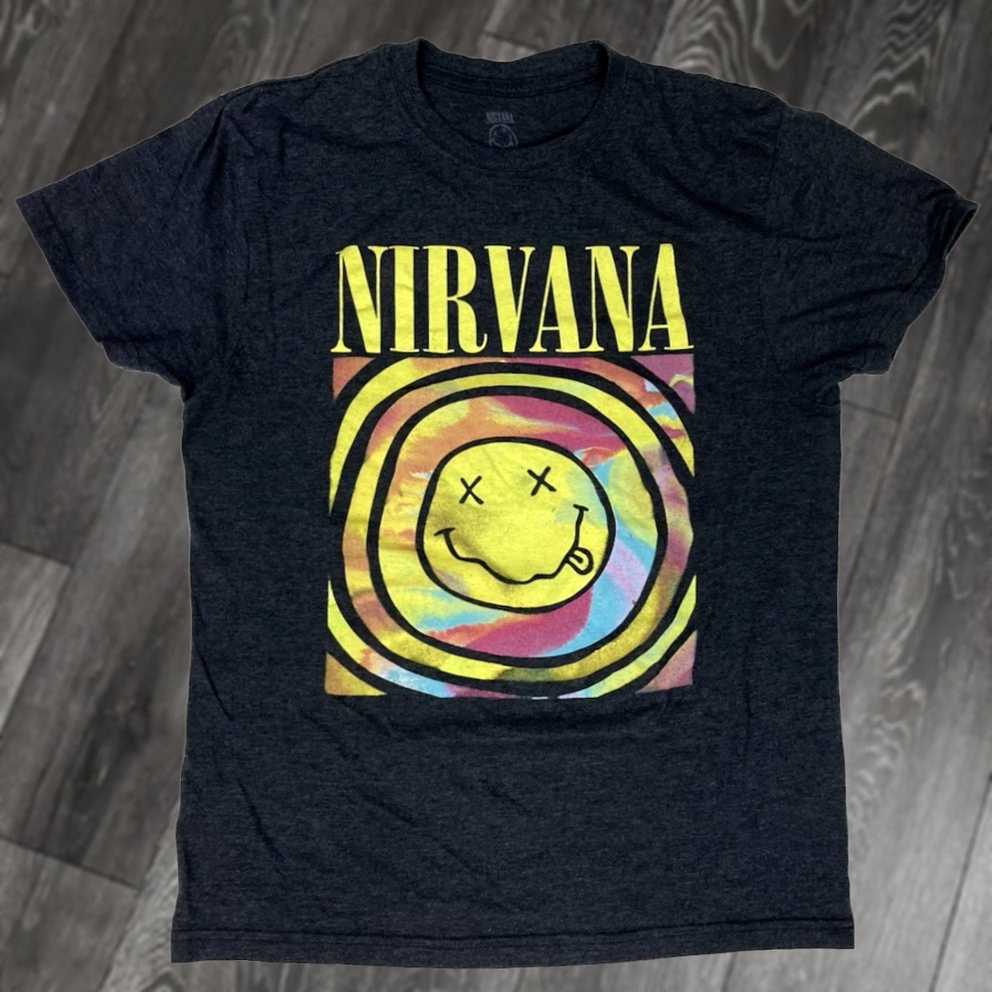 Logo 7 Nirvana T-Shirt Women Medium Dark Gray Logo Crop Graphic Short Sleeve Crew Neck Pullover Casual Music Retro 90s Size M / US 6-8 / IT 42-44 - 1 Thumbnail
