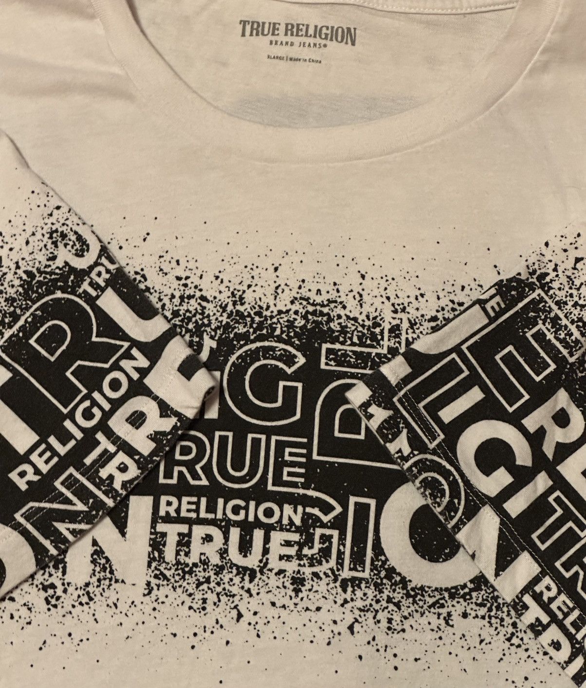 True Religion TRUE RELIGION White Shirt W/ Front To Back Print Sz.XL Size US XL / EU 56 / 4 - 2 Thumbnail