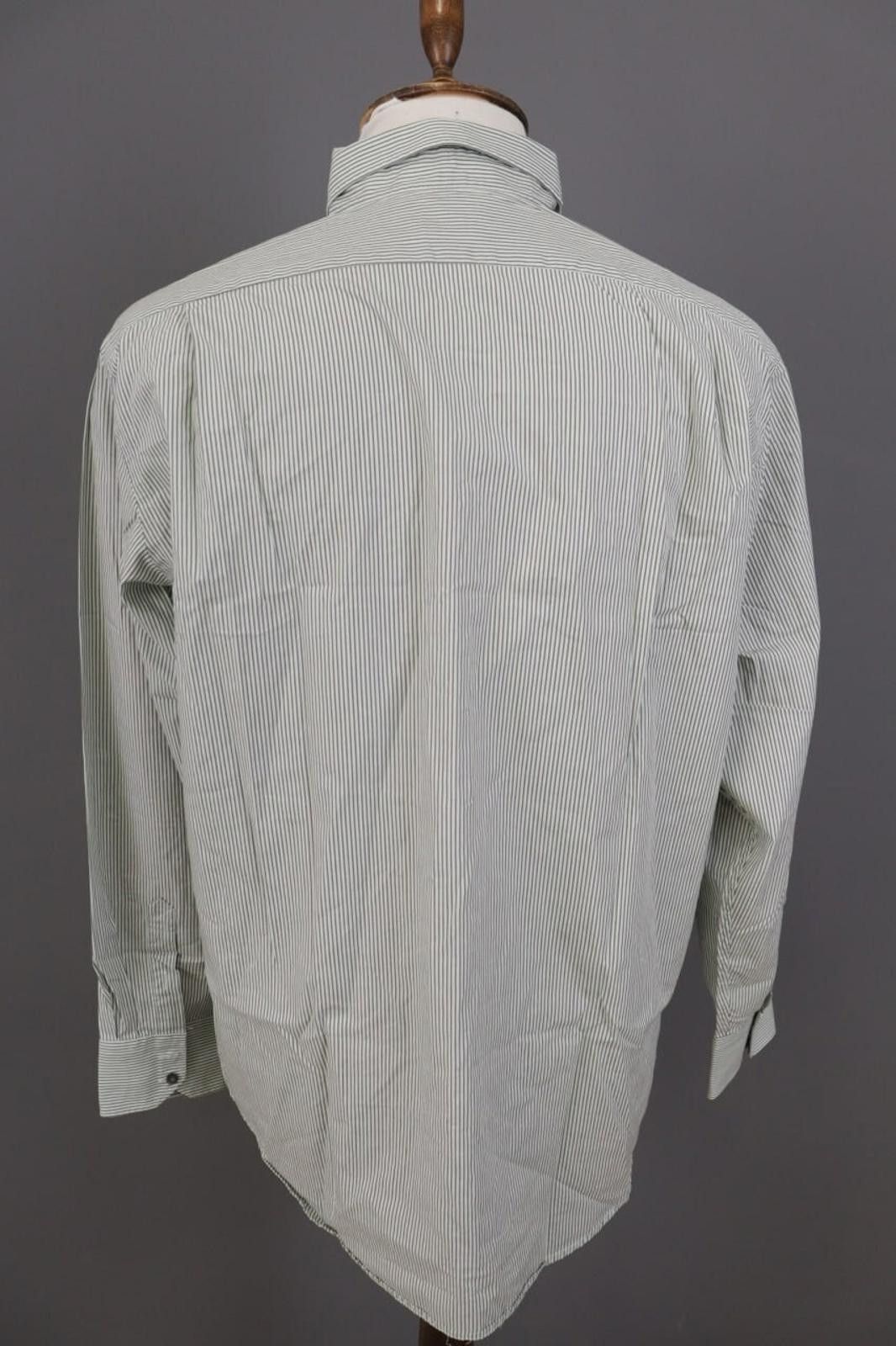 Lacoste Lacoste Gray Pinstripe Button Dress Shirt Size 44 Size US M / EU 48-50 / 2 - 12 Thumbnail