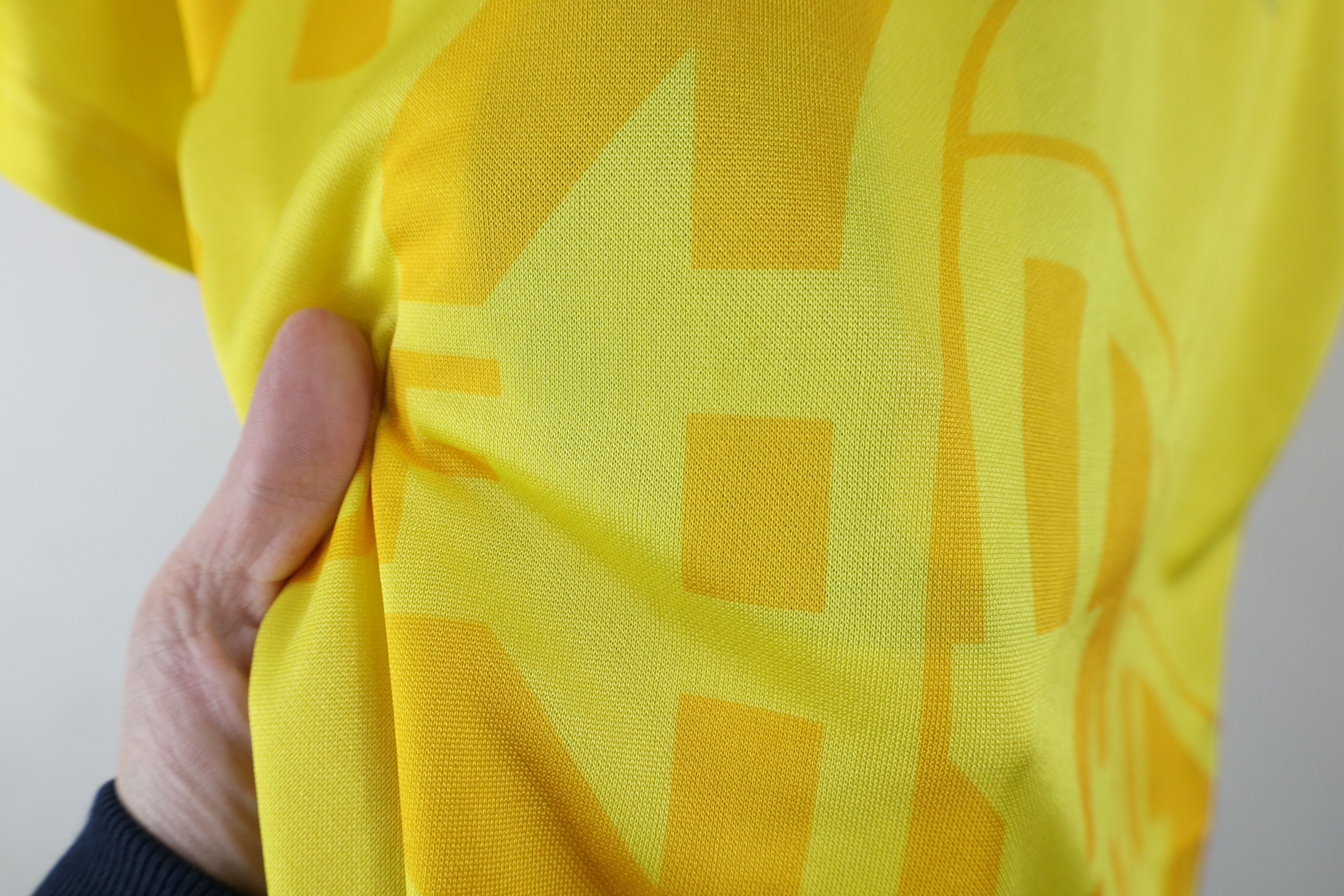 Umbro × Vintage Vintage 90s Umbro World Cup Brasil Soccer Football Jersey Size US L / EU 52-54 / 3 - 9 Thumbnail
