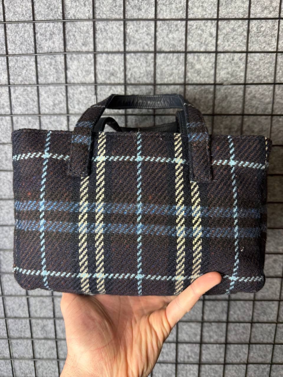 Burberry Burberrys Vintage Nova Check Handbag Tweed Size ONE SIZE - 6 Thumbnail