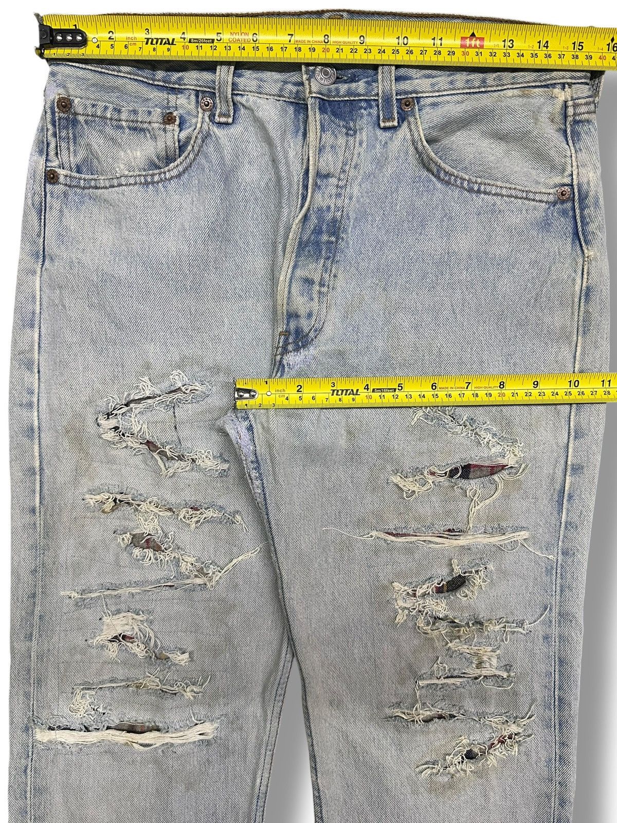 Levi's Vintage Levi’s 501 Straight Distressed Ripped Jeans & Faded Size US 31 - 18 Thumbnail
