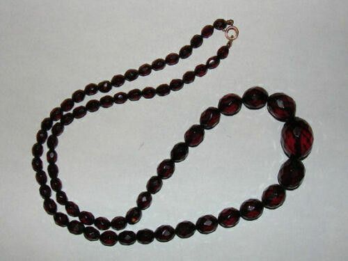 Designer Graduated Faceted Cherry Amber Bead Bakelite Necklace Size ONE SIZE - 3 Thumbnail