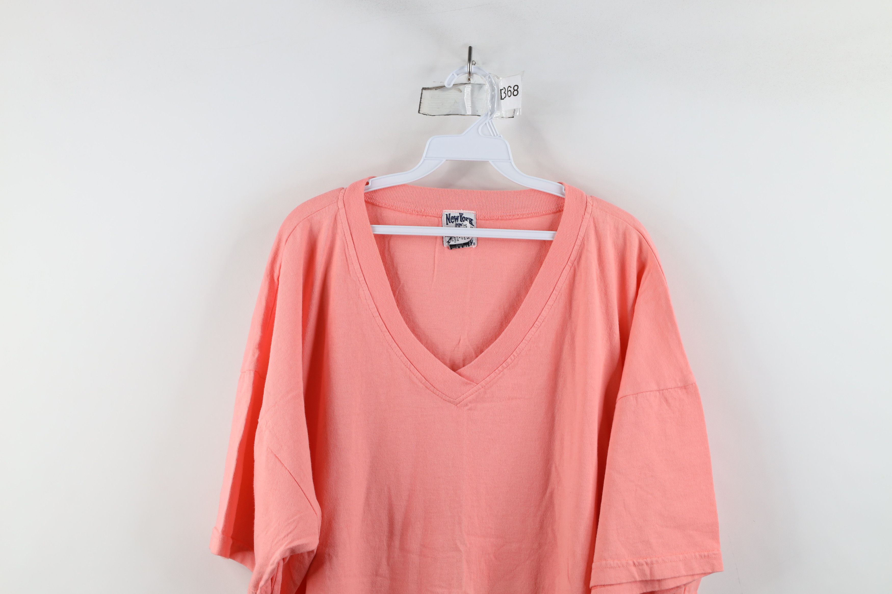 Vintage Vintage 90s Streetwear Baggy Cotton V-Neck T-Shirt Pink USA Size US XXL / EU 58 / 5 - 2 Thumbnail
