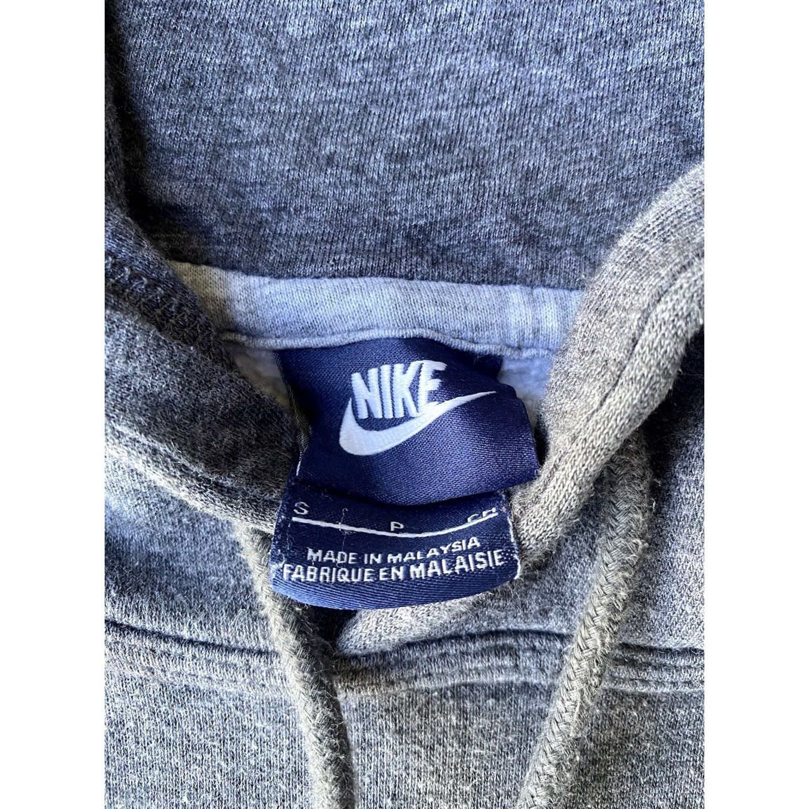 Nike VINTAGE Nike Swoosh Embroidered Hoodie Sweatshirt Small Gray Mens Pullover Hooded Size US S / EU 44-46 / 1 - 2 Thumbnail