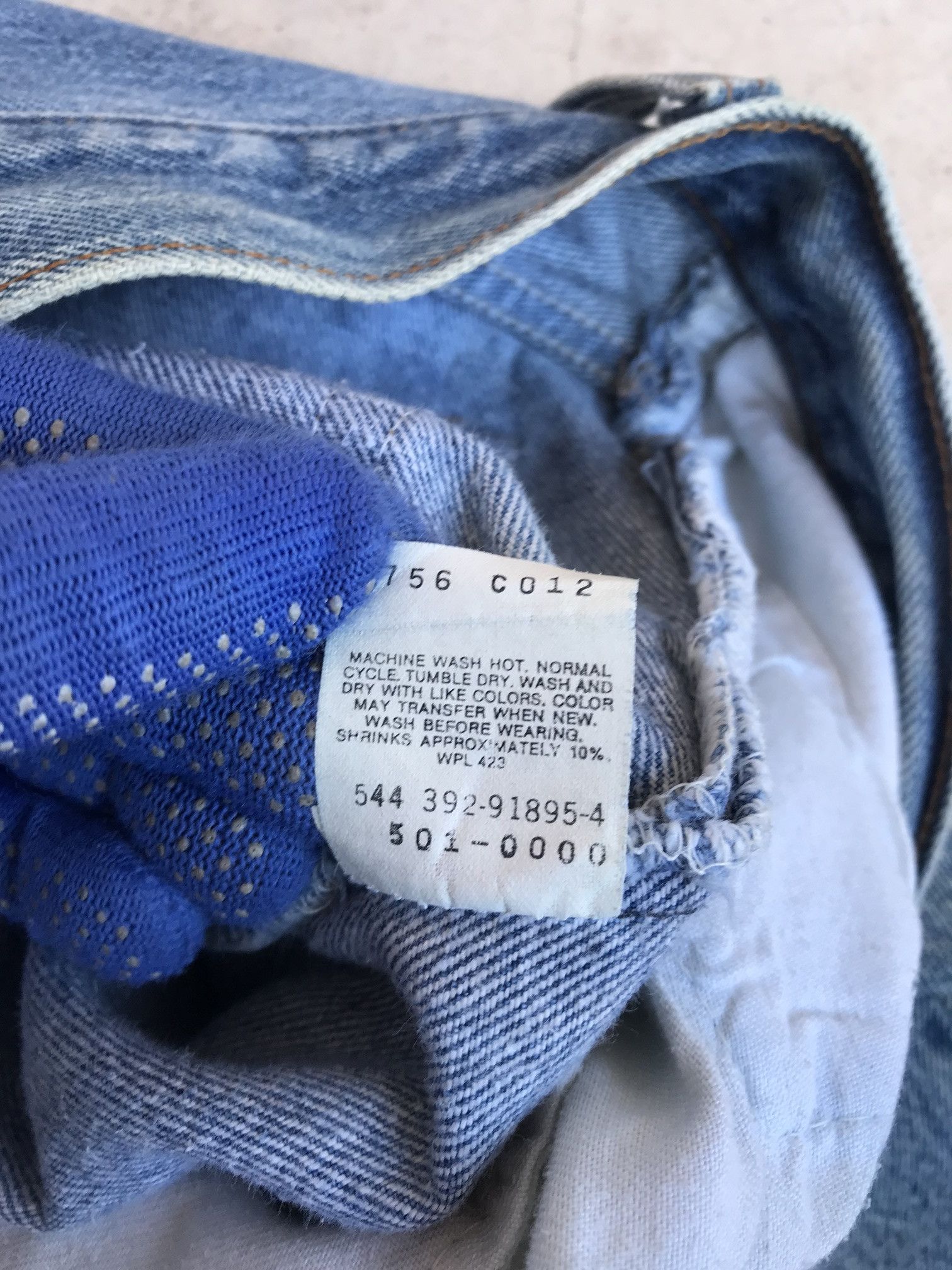 Levi's Vintage 1992 Levis 501xx lightwash dirty jean W34x27 USA Size US 34 / EU 50 - 11 Thumbnail