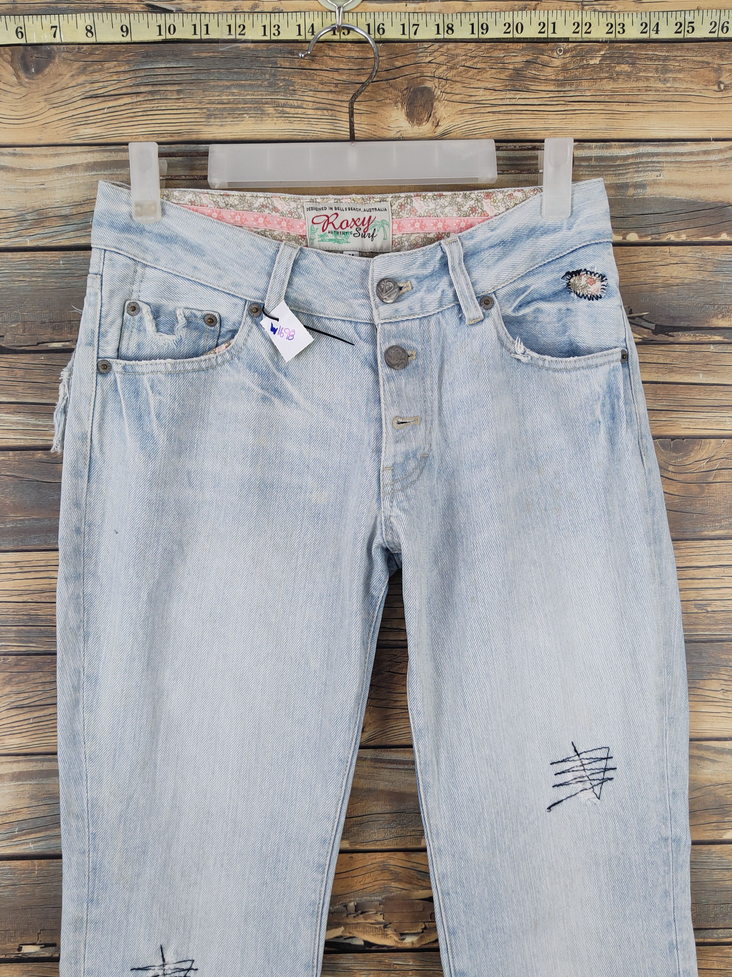 Japanese Brand Roxy Light Blue Distressed Ripped denim Jeans #W1698 Size 28" / US 6 / IT 42 - 2 Thumbnail