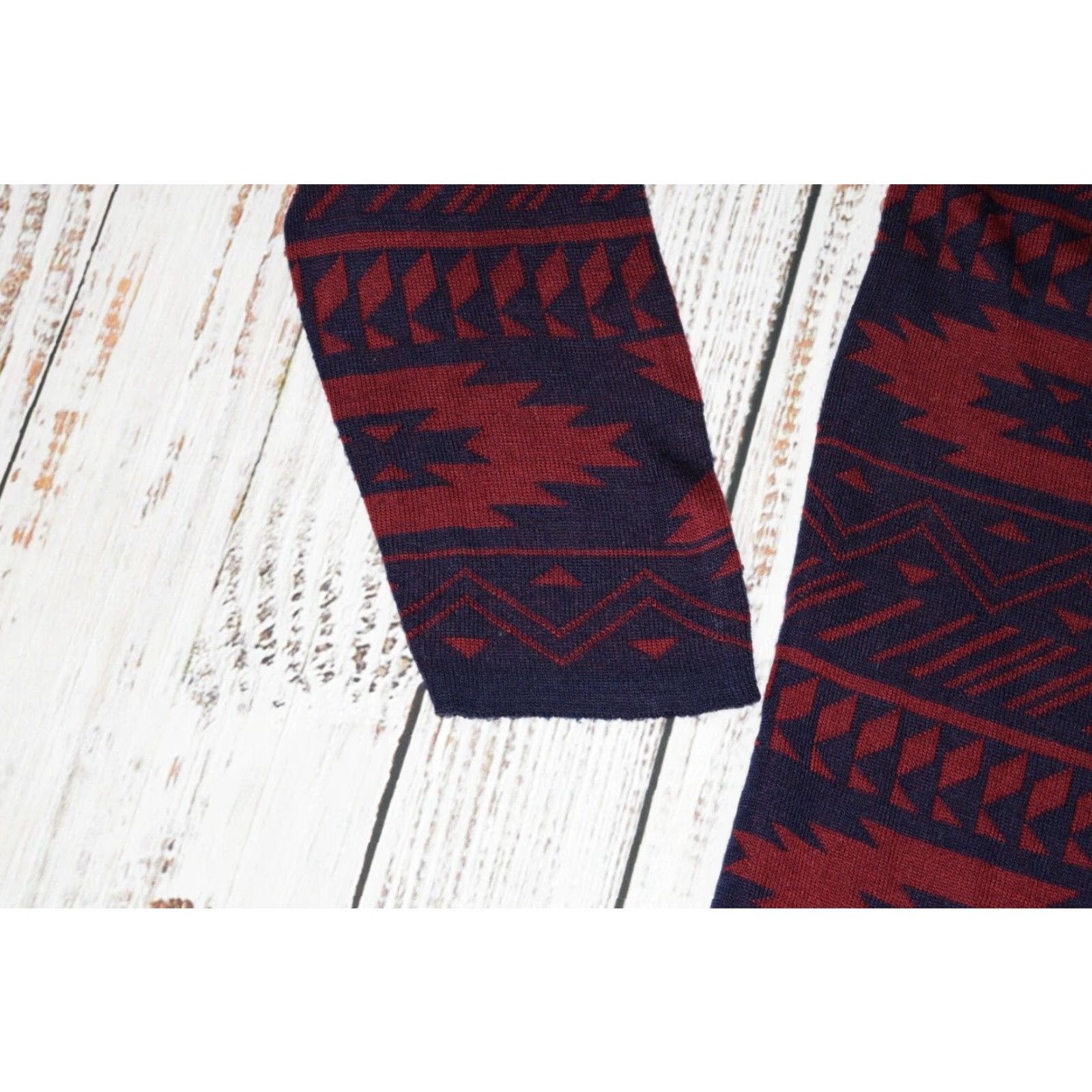 Vintage VINTAGE Cotton Emporium Cardigan Womens Large Red Aztec Geometric Knit Open Front 100% Acrylic Casual Size L / US 10 / IT 46 - 4 Thumbnail