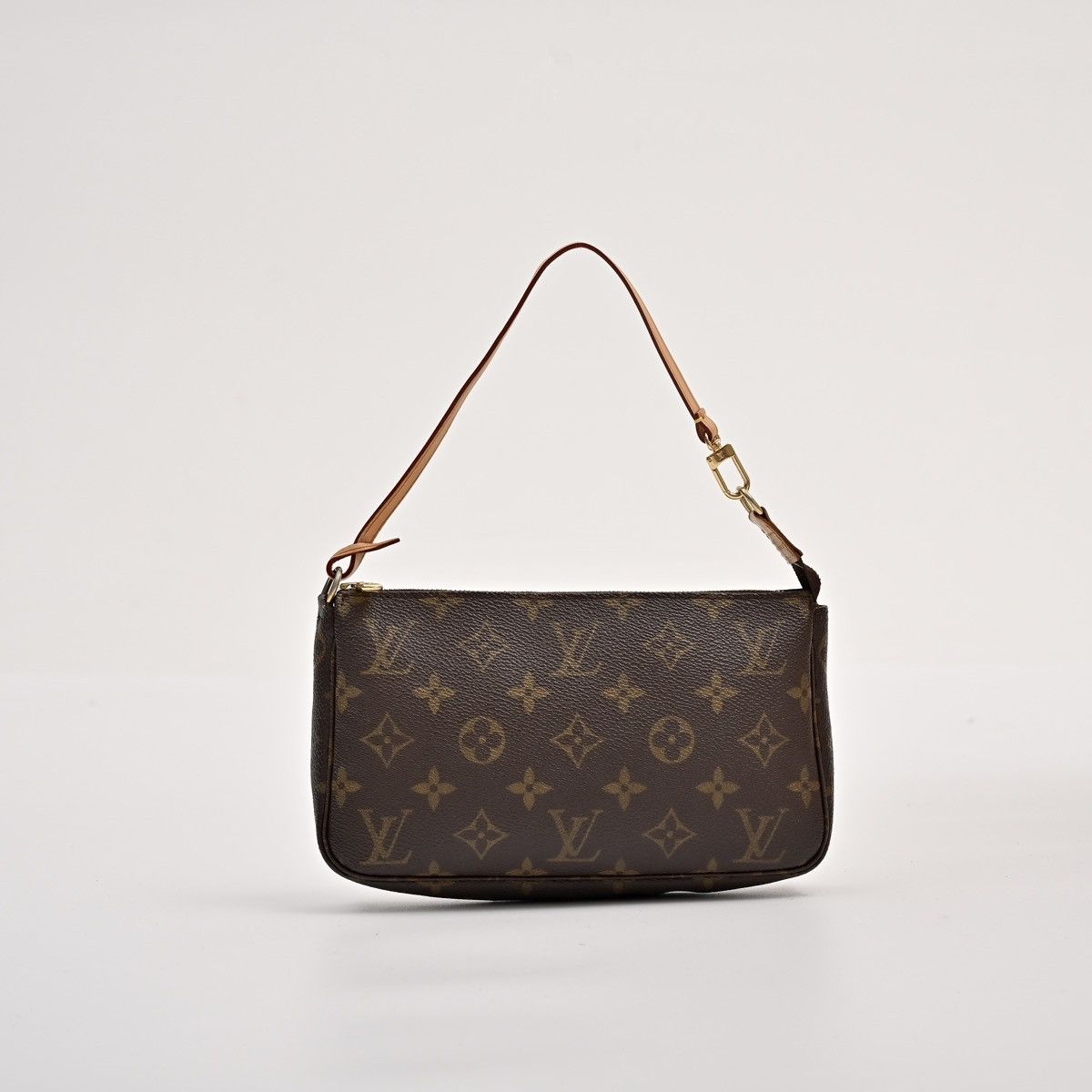 Louis Vuitton Louis Vuitton Pochette Accessoires Monogram Leather Bag Size ONE SIZE - 1 Thumbnail