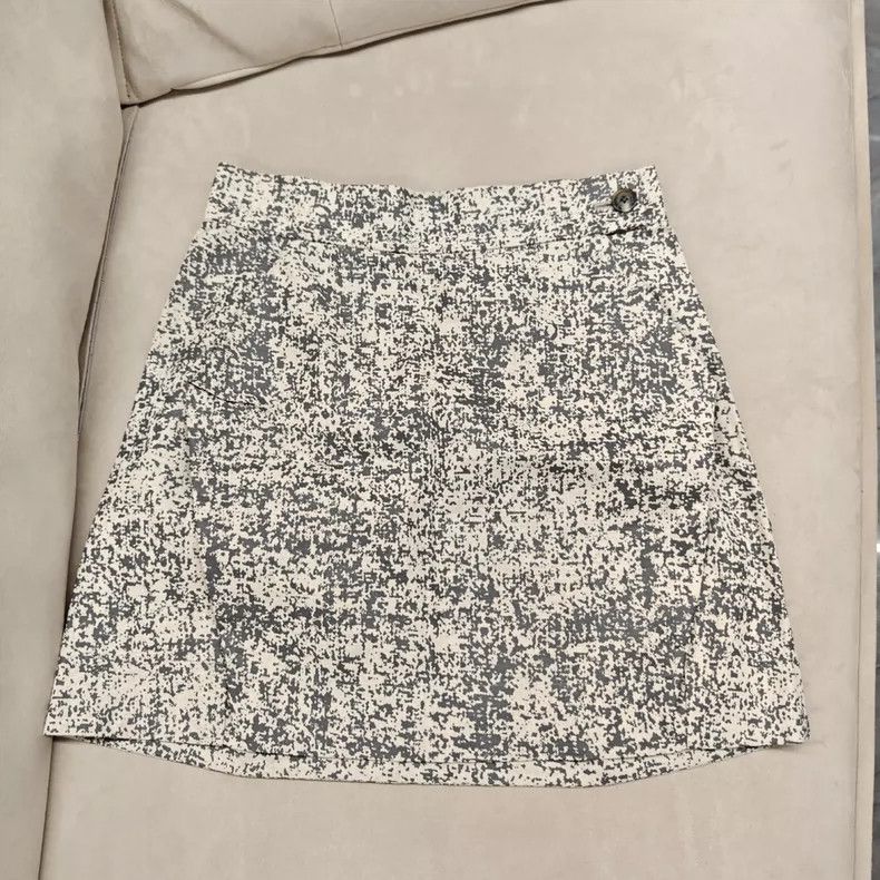Vivienne Westwood Vivienne Westwood Off-white half-length skirt Size 25" / US 0 / IT 36 - 1 Thumbnail