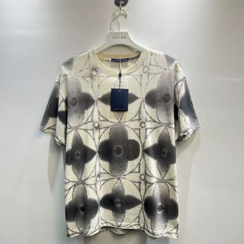 Louis Vuitton Louis Vuitton SS23 skein printed short sleeves Size US M / EU 48-50 / 2 - 1 Thumbnail