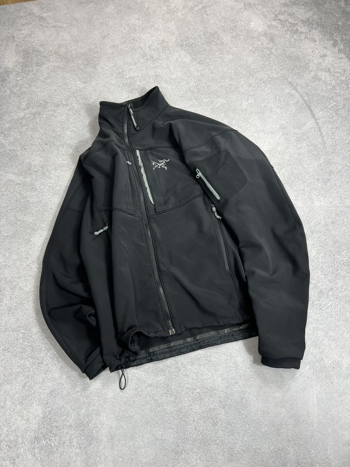 Arc'teryx Vintage Arcteryx Softshell Black Outdoor Style Jacket Size US M / EU 48-50 / 2 - 2 Thumbnail