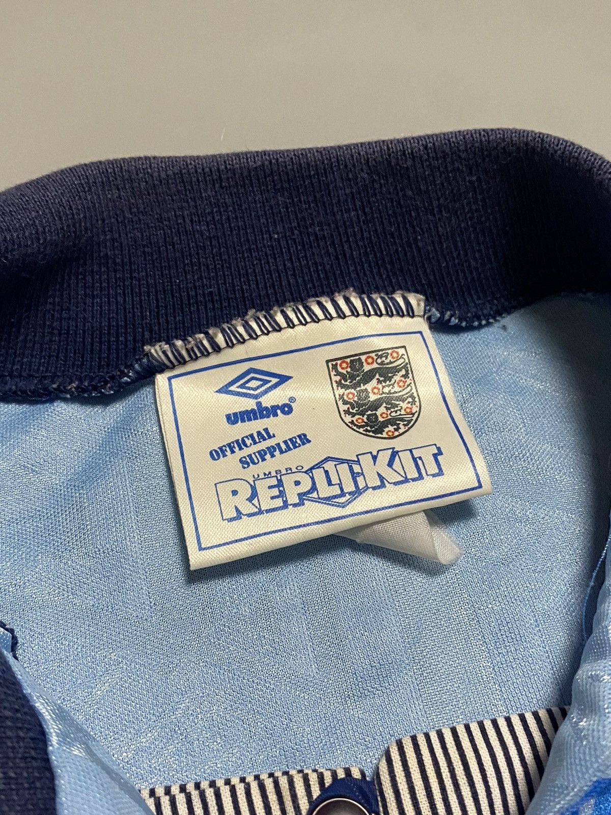 Umbro England Third 1993 vintage big print logo shirt jersey Size US XS / EU 42 / 0 - 7 Thumbnail
