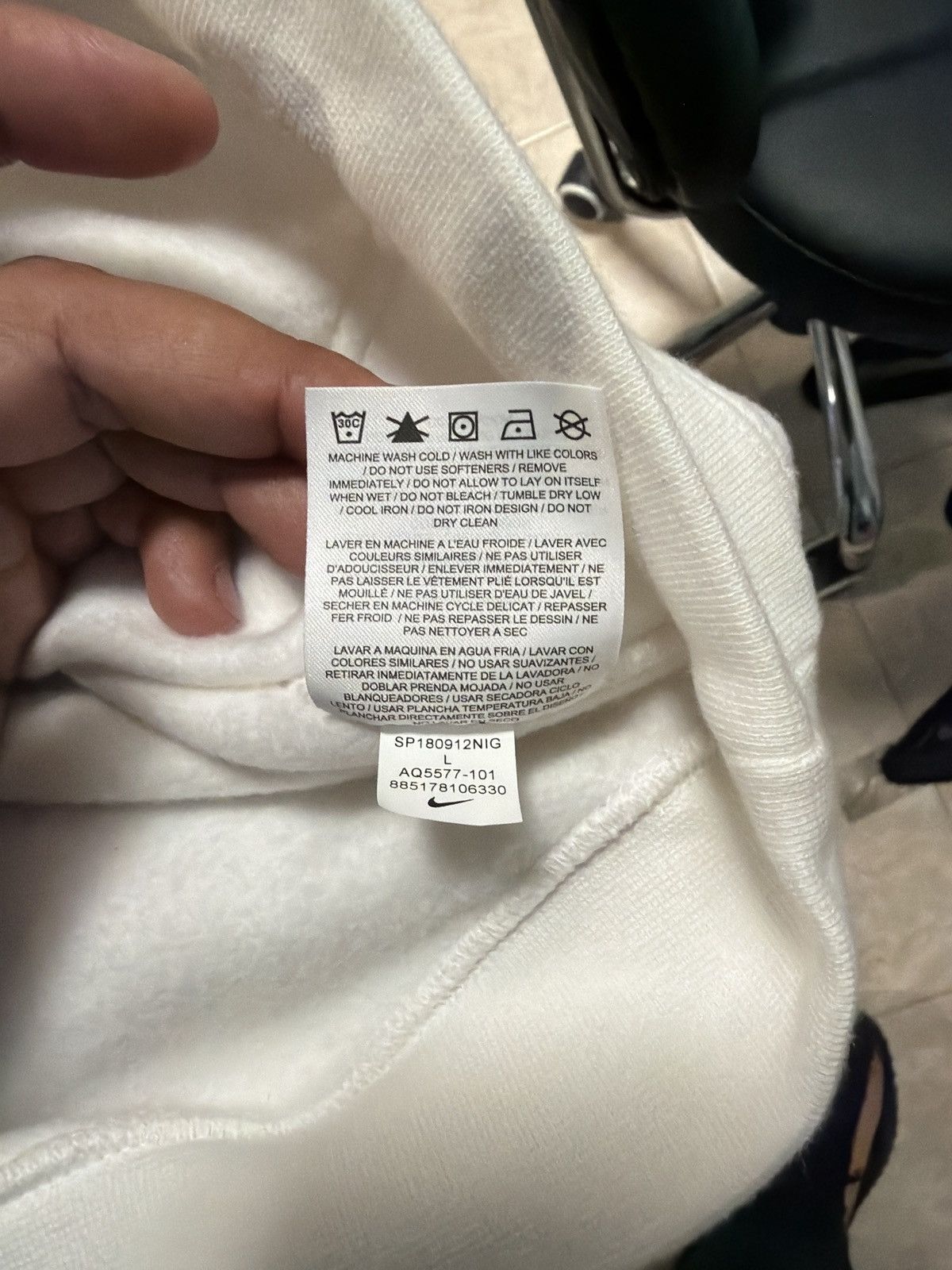 Kith × Nike Lebron Nike Kith hoodie Size US L / EU 52-54 / 3 - 11 Thumbnail
