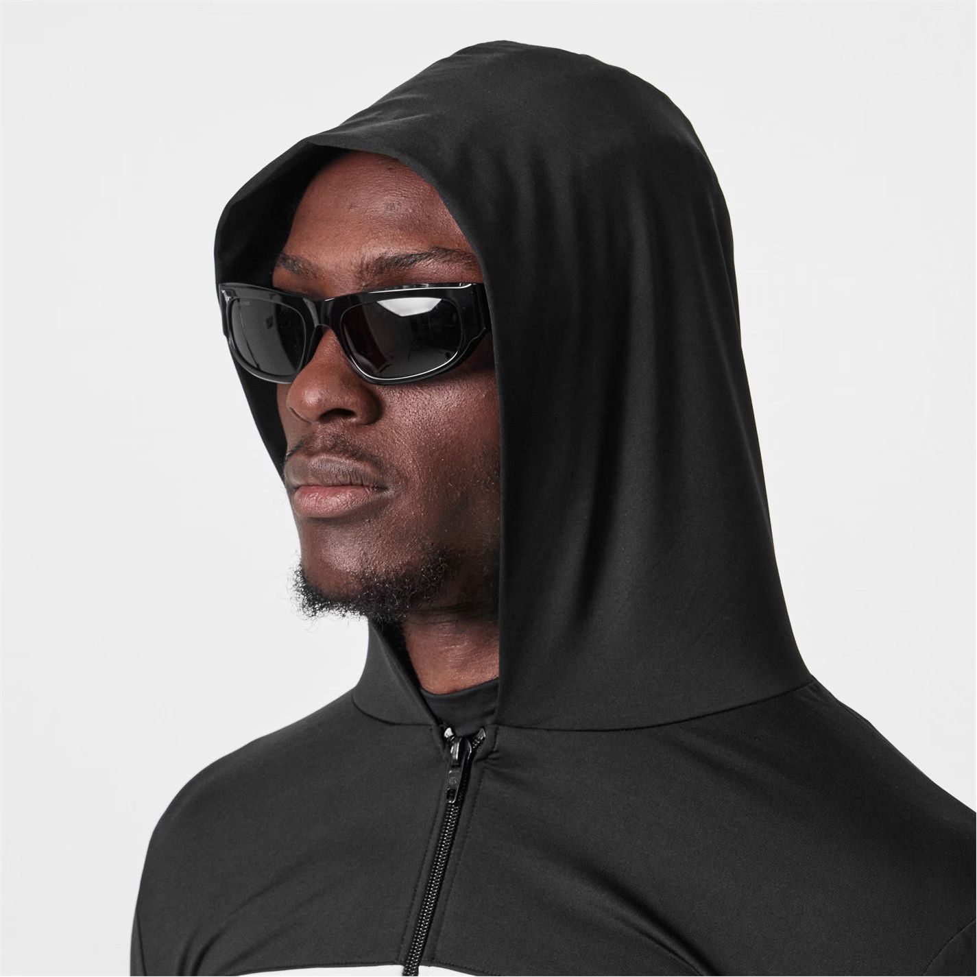 Balenciaga o1g2r1mq0226 Zip Up Hoodie In Black Size US S / EU 44-46 / 1 - 5 Thumbnail