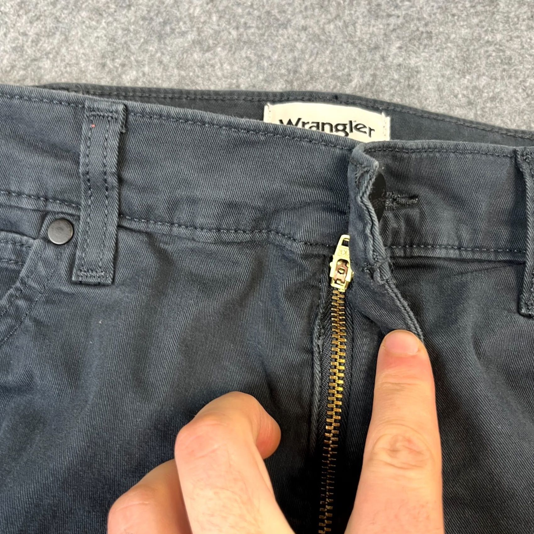 Wrangler Wrangler Jeans Tapered 32 32 Dark Blue Denim 5-Pocket Wrangler Greensboro 803 Mens Regular Comfort"} Size US 32 / EU 48 - 7 Thumbnail