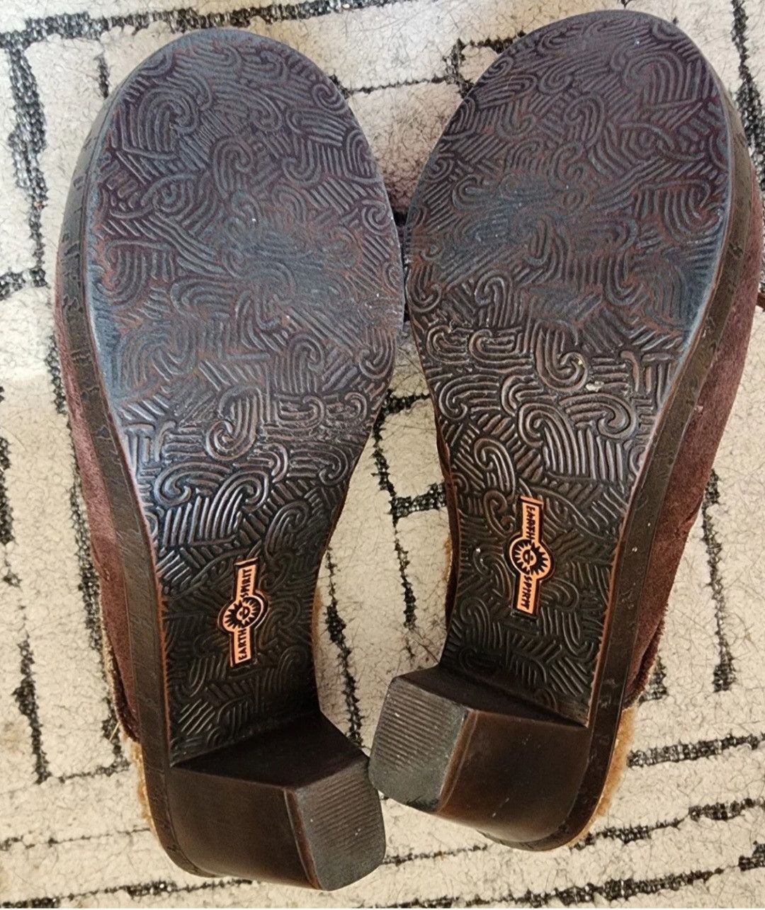 Ugg Earth Spirit Bella Brown Bow Clog Fur Leather Shoes 8.5 2.5" Size US 8.5 / IT 38.5 - 2 Thumbnail