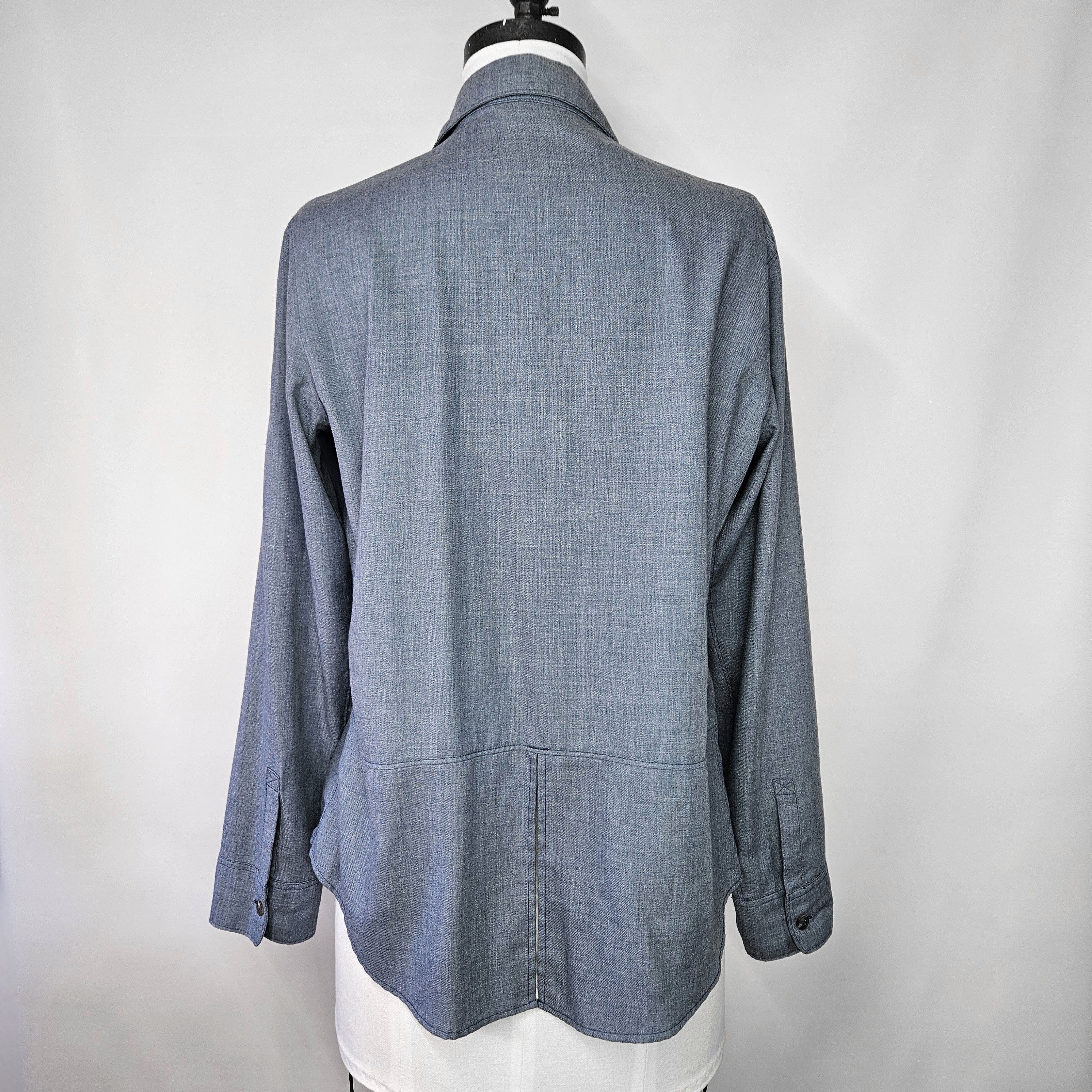 The North Face The North Face Size L Shirt Blue Chambray No-Tuck Button Size L / US 10 / IT 46 - 4 Thumbnail