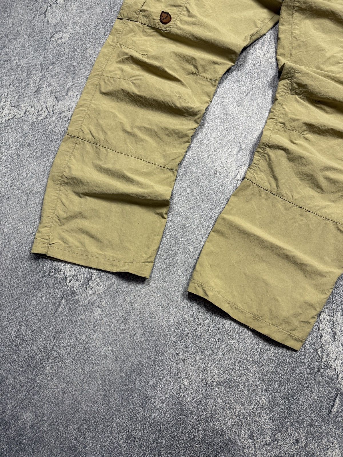 Fjallraven Vintage Fjallraven Cargo Pants Size 32" / US 10 / IT 46 - 4 Thumbnail
