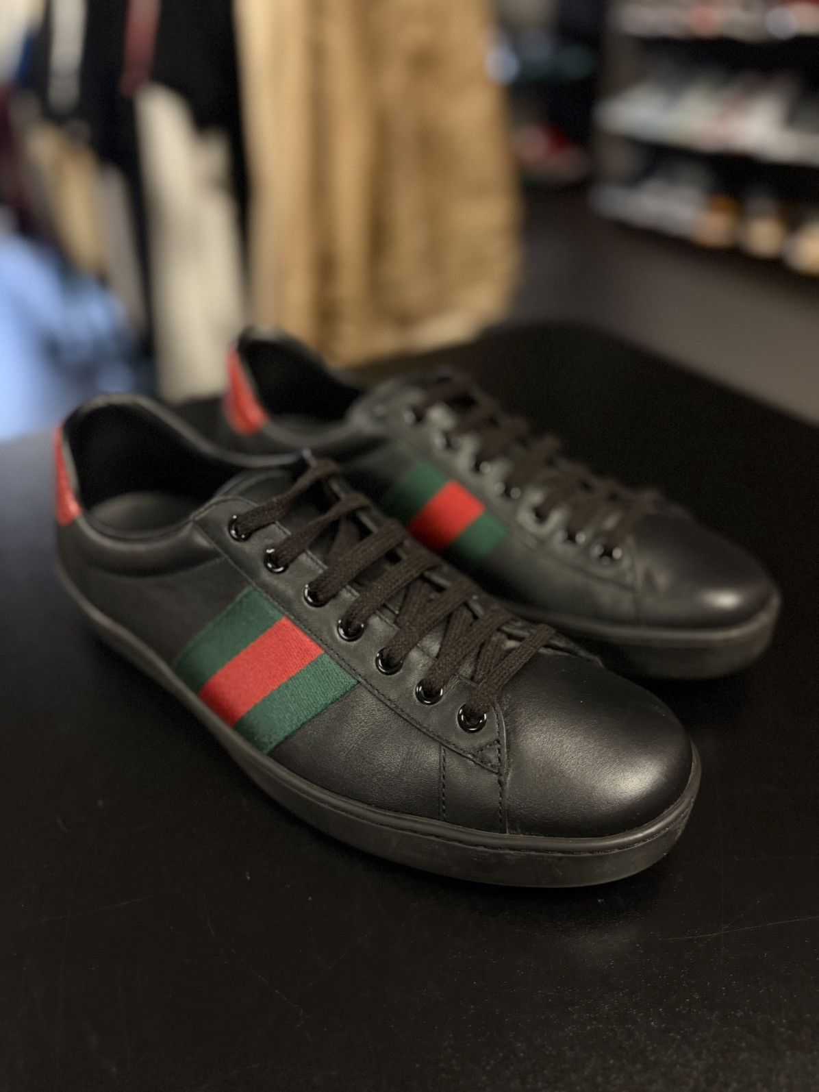 Gucci Gucci Low Top Men’s Sneakers Black Striped Logo 9G/9.5US Size US 9.5 / EU 42-43 - 2 Thumbnail