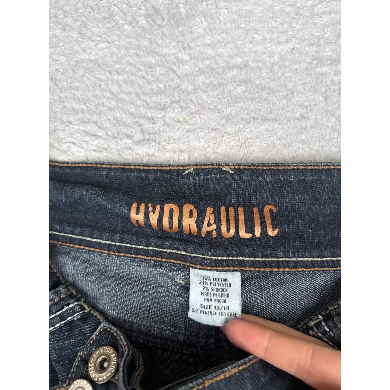 Denime HYDRAULIC Denim Shorts Cut-Off 32x5 Juniors 13/14 Blue Embroidered 5-Pocket Raw Hem Zip Front Waist Logo, Casual, Spring Summer, Women, Junior Size 14 Size 36" / US 14 / IT 50 - 7 Thumbnail