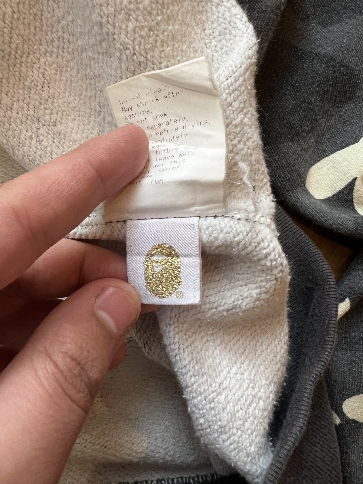 Bape Rare Bape Shark Camo Glow in the Dark Crewneck / Sweatshirt Size US M / EU 48-50 / 2 - 13 Thumbnail
