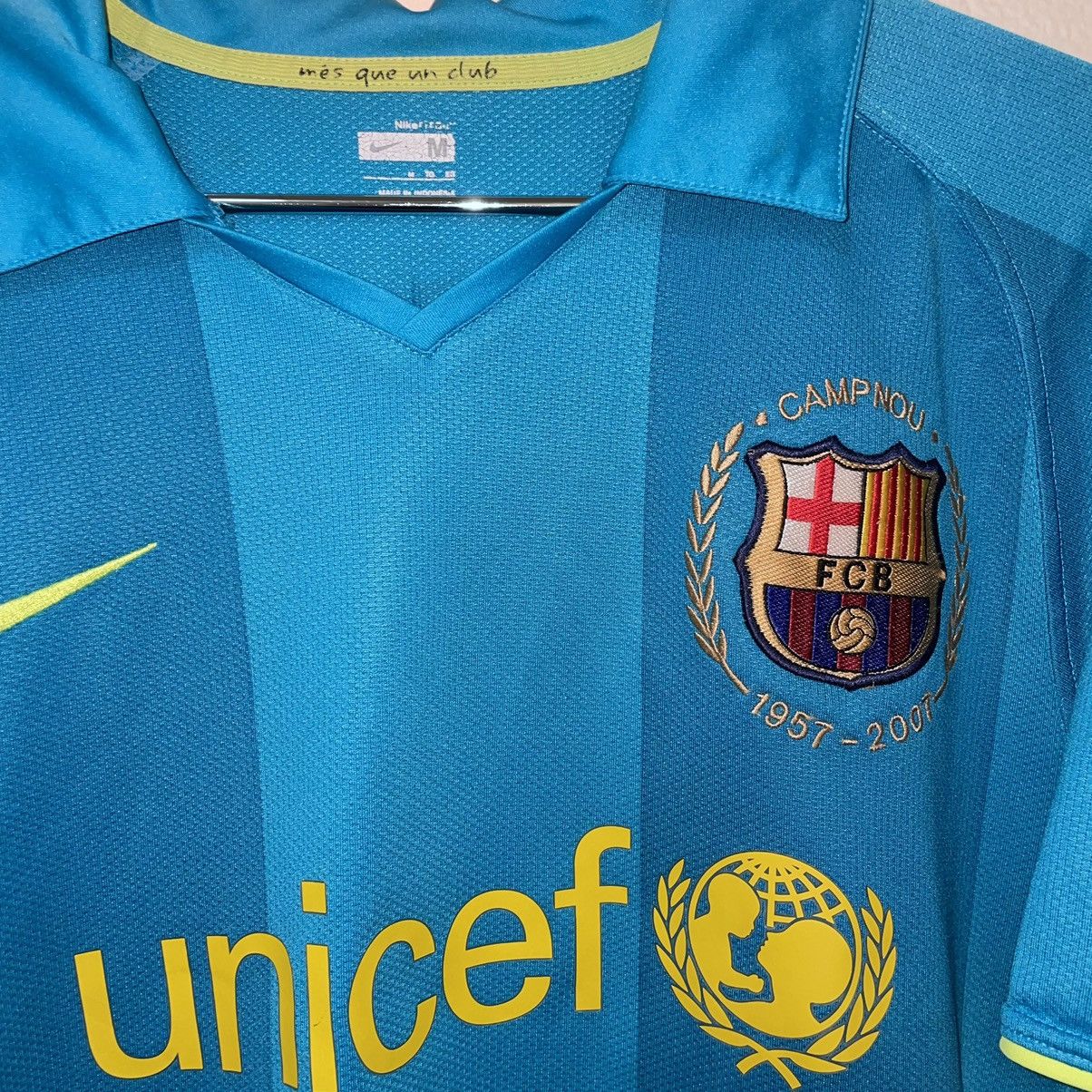 Nike Nike Barcelona 2007 Lionel Messi Kit RARE Size US M / EU 48-50 / 2 - 6 Thumbnail