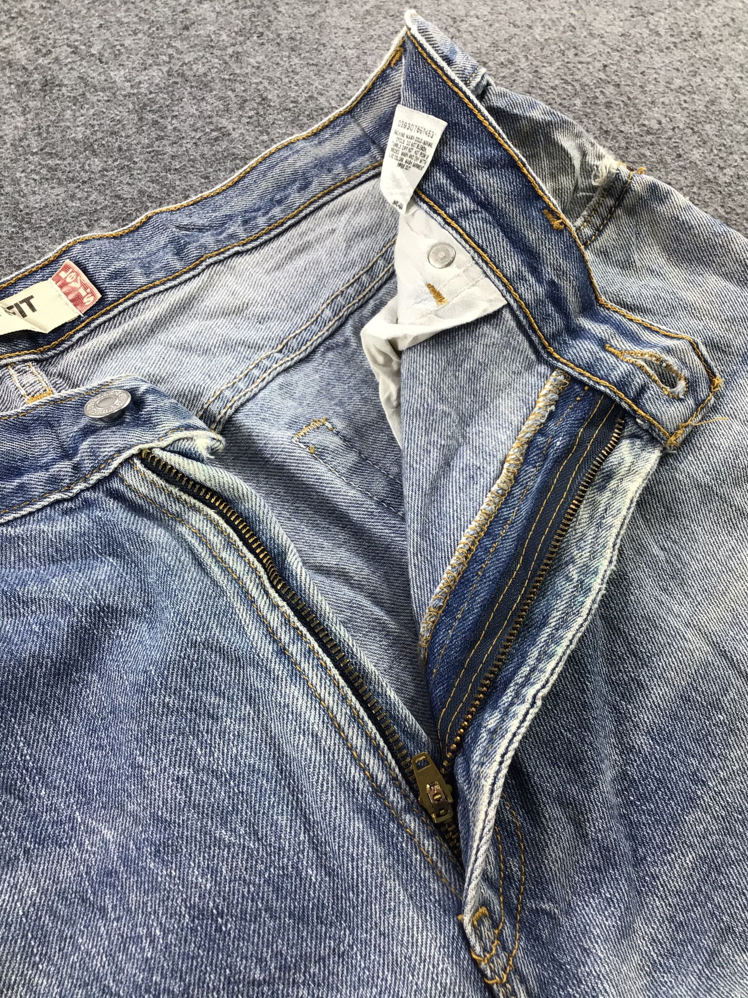 Levi's × Vintage Vintage Levis 505 Jeans-JM623 Size US 37 - 8 Thumbnail