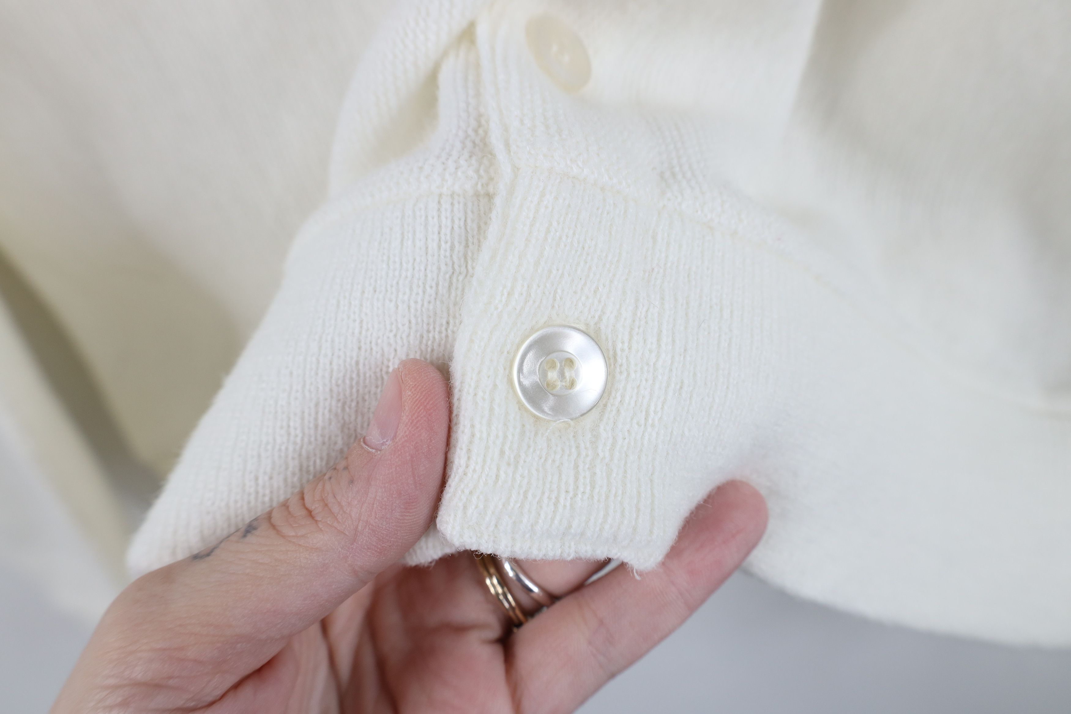 Vintage Vintage 60s Streetwear Knit Cardigan Sweater White USA Size US L / EU 52-54 / 3 - 5 Thumbnail
