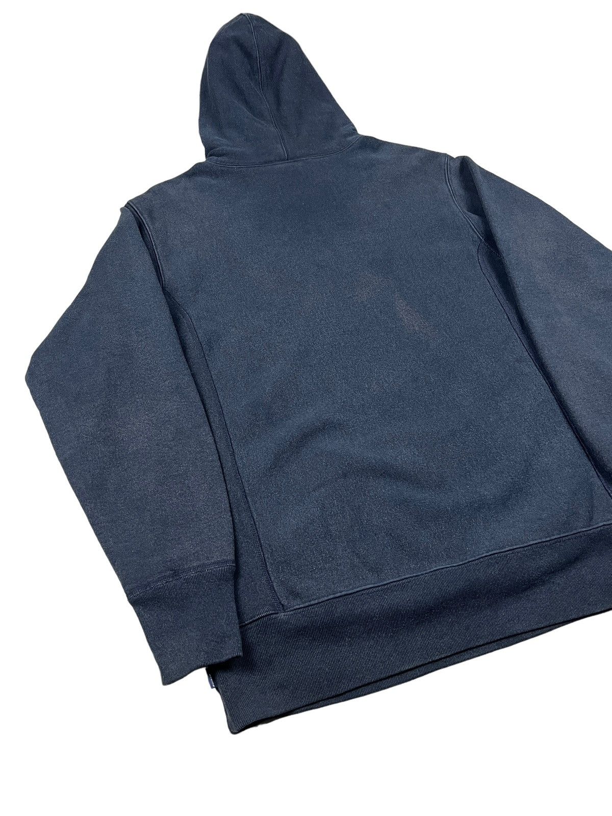 Supreme Vintage 2000 Supreme Box Logo Navy On Navy Hoodie Size US L / EU 52-54 / 3 - 10 Thumbnail