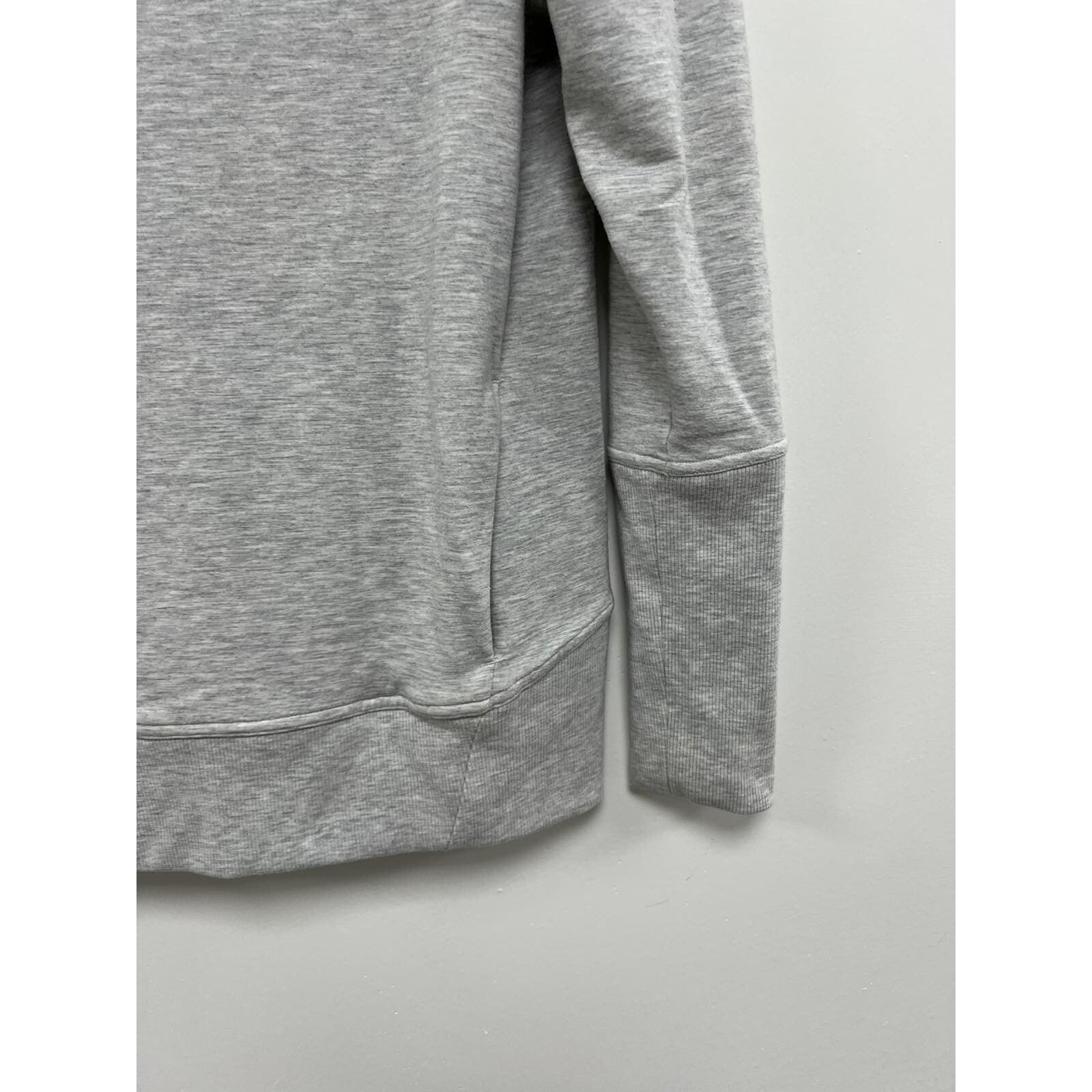 Lululemon Lululemon Women High Lines Cowl Neck Pullover Size 4 A001479 Size S / US 4 / IT 40 - 4 Thumbnail